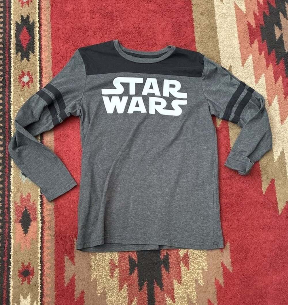 Fifth Sun Star Wars Gray Black Colorblock Long Sleeve Graphic T-Shirt Medium